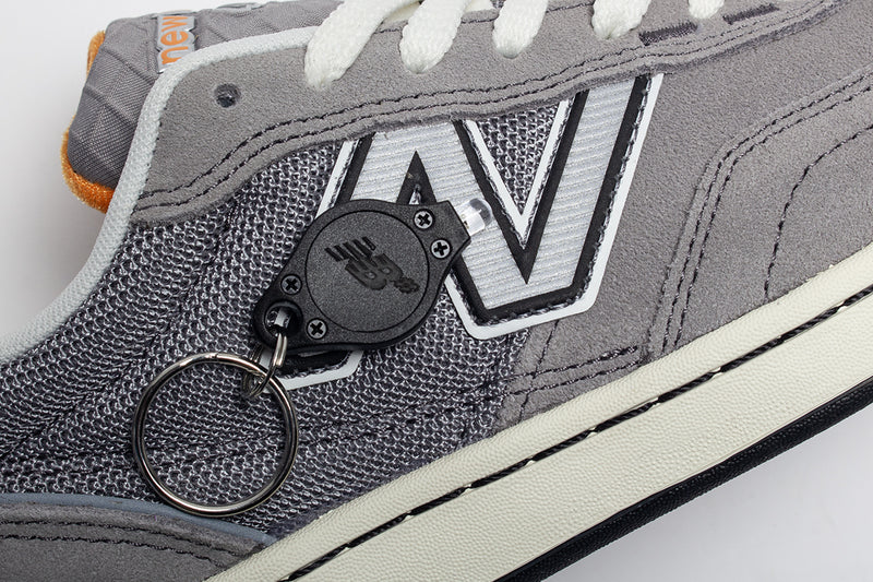 New Balance Numeric | 440 V2 Style # NM440VS Color : Grey / White