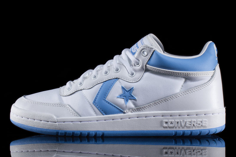 Converse | Fastbreak Pro Mid Style # A08688C Color : White / LT. Blue