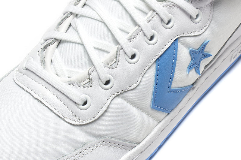 Converse | Fastbreak Pro Mid Style # A08688C Color : White / LT. Blue