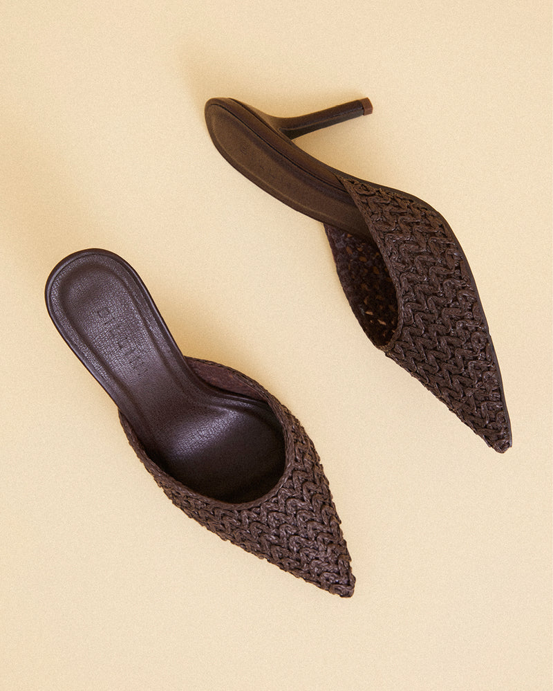 GARNETTE - CHOCOLATE-PUMPS-Billini-Billini