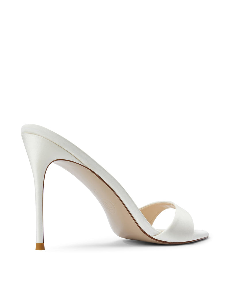 Kaia 100 Slipper - White - FEMME LA
