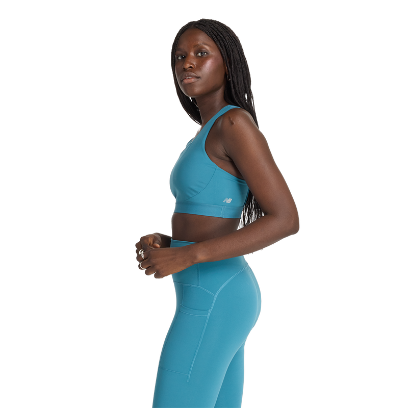 New Balance Sleek Medium Support Pocket Sports Bra
