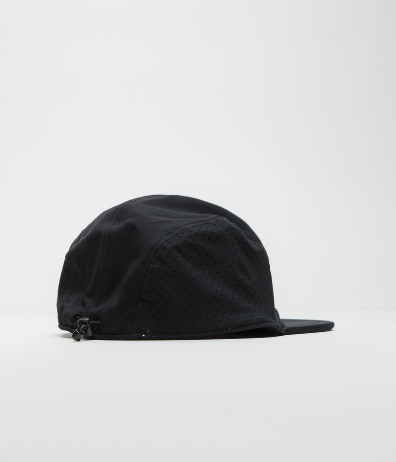 Nike ACG Cape Fly Cap in Black and Reflective Silver