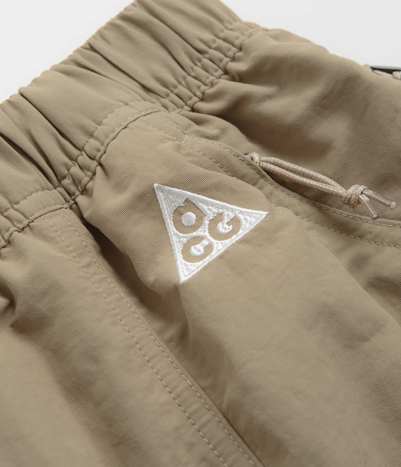 Nike ACG Snowgrass Cargo Shorts in Khaki and Light Iron Ore / Summit White