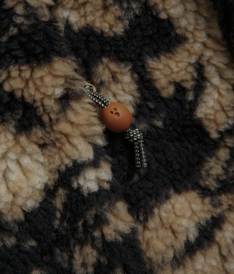 Nike ACG Windproof Half Zip Fleece in Parachute Beige and Summit White