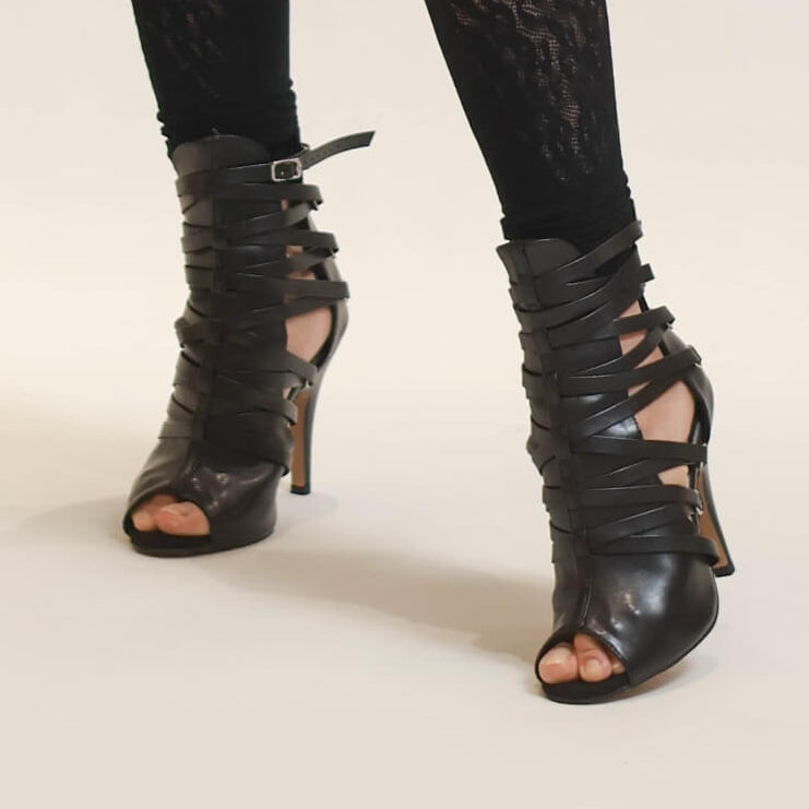 Nyx - Black Vegan Leather - Street Sole