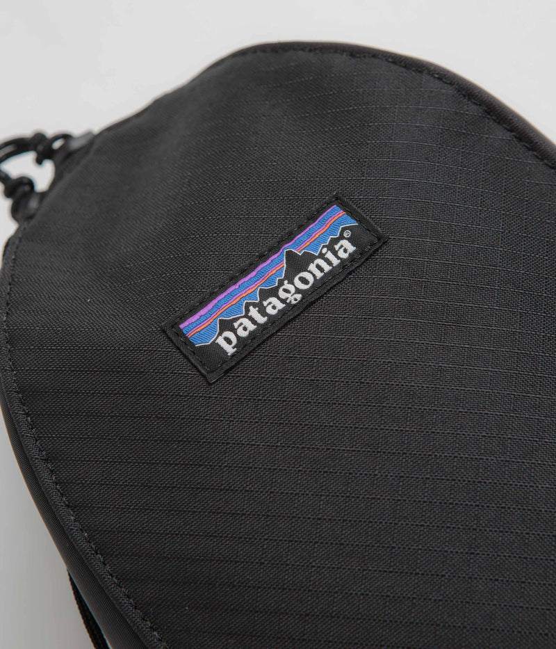 Patagonia Black Hole Cube 3L in Black