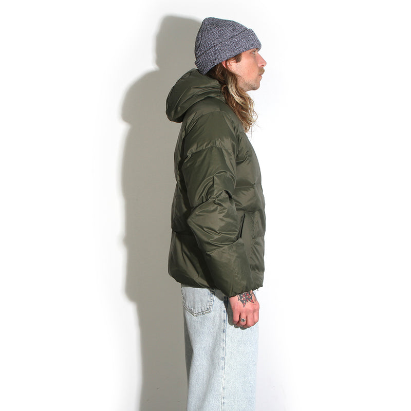 Polar | Soft Ripstop Puffer Jacket Color : Grey Green