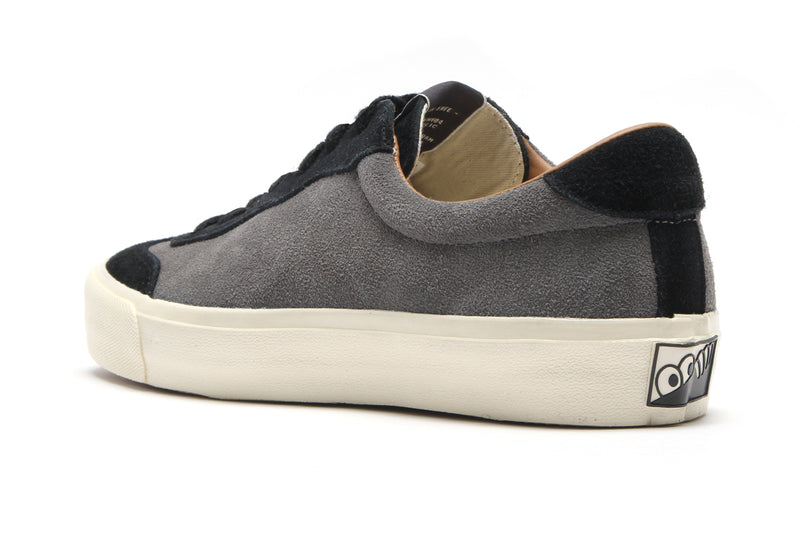 Last Resort AB | VM004 Milic Lo Color : Black Graphite / White