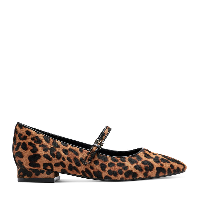 Women's Taren Total Motion Pointy Toe Dress Flats